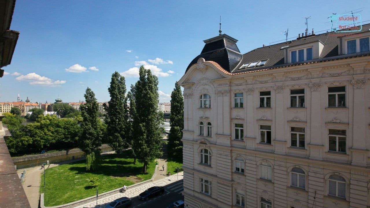 6 bedroom flat to rent, 130 m², Janáčkovo nábřeží, Prague, Prague 6 bedroom flat to rent, 130 m², Janáčkovo nábřeží, Prague, Prague