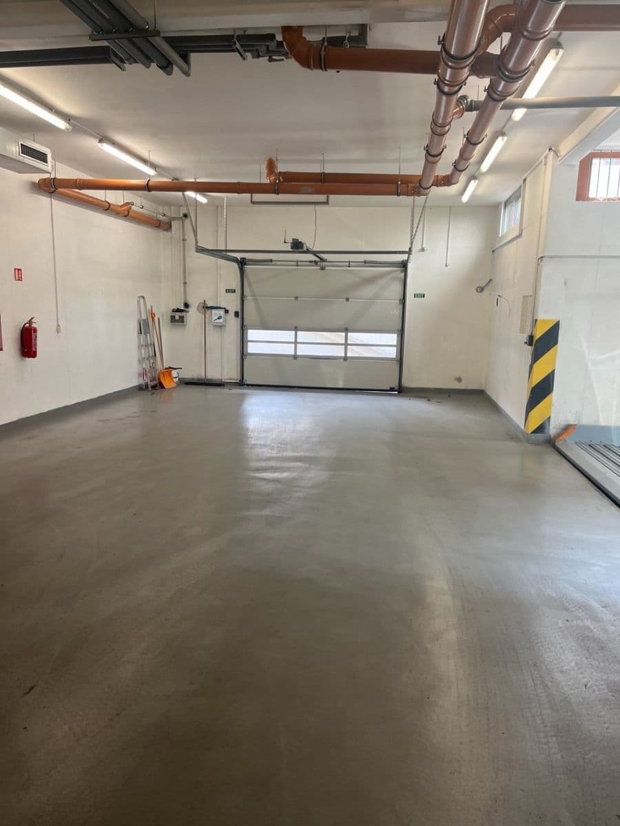 garage to rent, 12 m², K Zahrádkám, Prague, Prague garage to rent, 12 m², K Zahrádkám, Prague, Prague