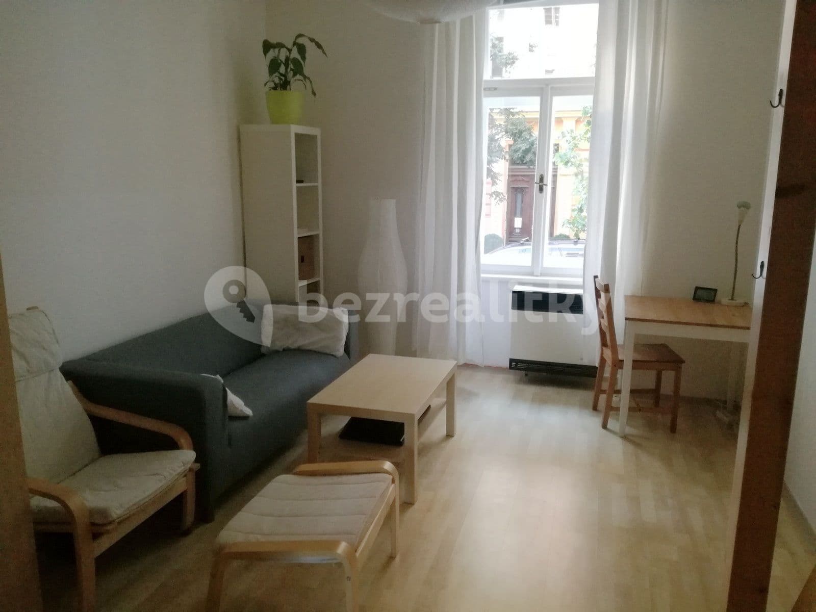 1 bedroom flat to rent, 35 m², Jana Masaryka, Prague, Prague 1 bedroom flat to rent, 35 m², Jana Masaryka, Prague, Prague