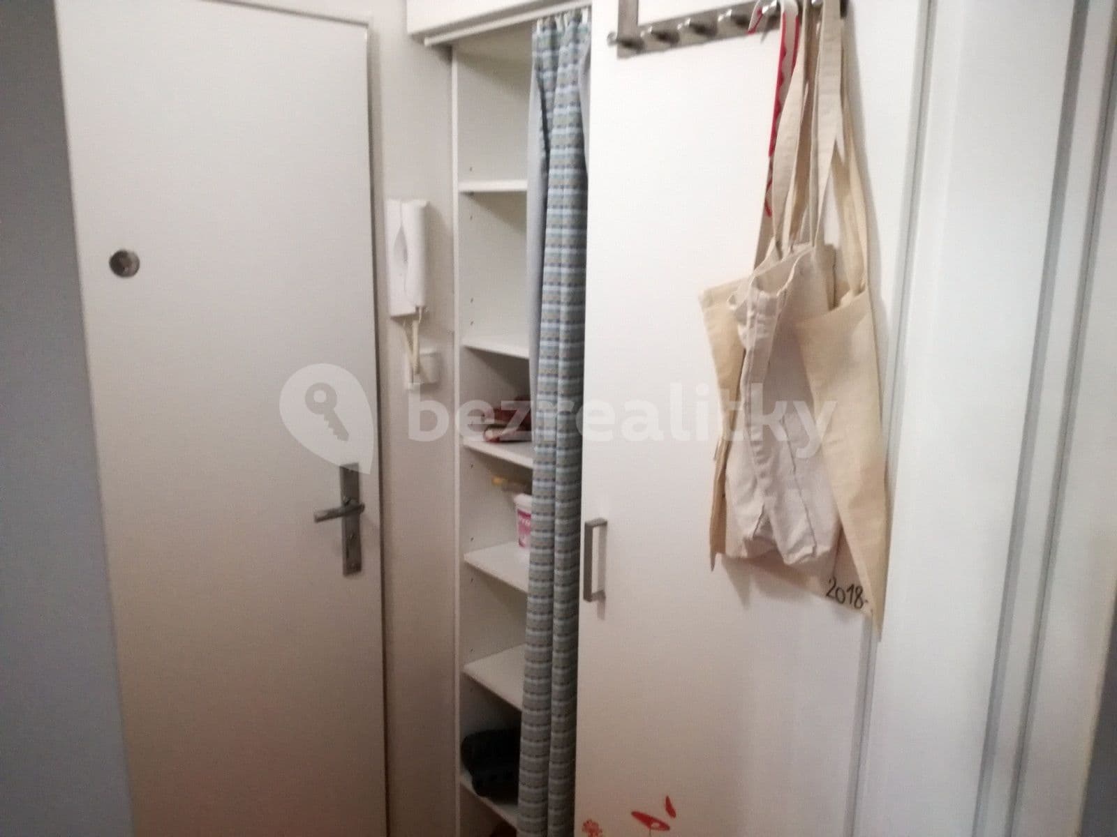 1 bedroom flat to rent, 35 m², Jana Masaryka, Prague, Prague 1 bedroom flat to rent, 35 m², Jana Masaryka, Prague, Prague