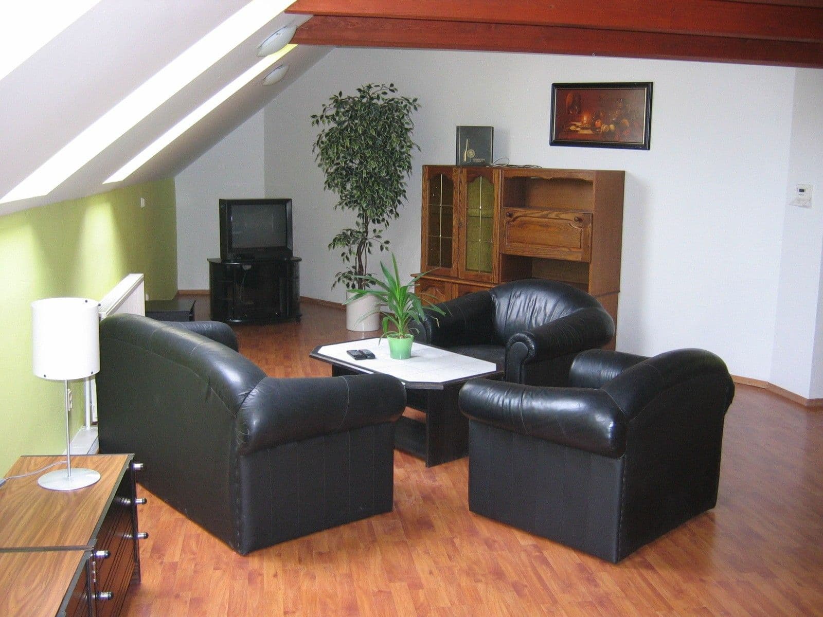 3 bedroom with open-plan kitchen flat to rent, 150 m², Koželužská, Olomouc, Olomoucký Region 3 bedroom with open-plan kitchen flat to rent, 150 m², Koželužská, Olomouc, Olomoucký Region