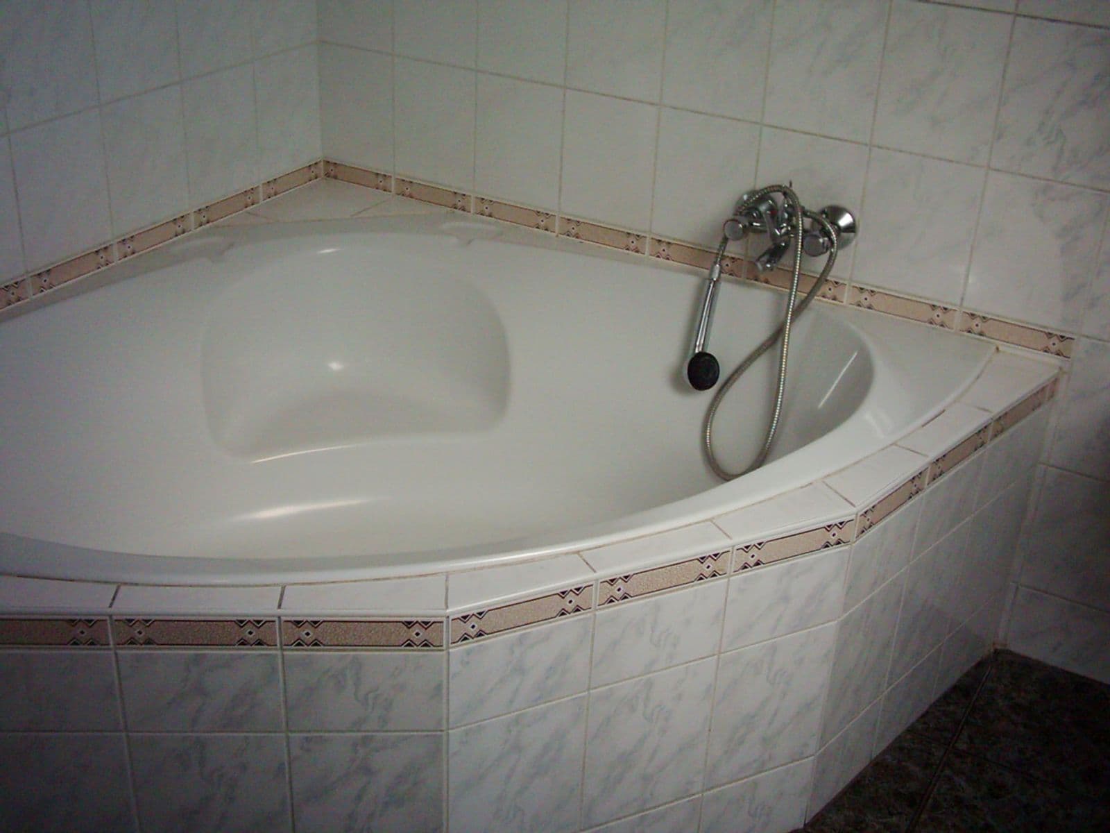 3 bedroom with open-plan kitchen flat to rent, 150 m², Koželužská, Olomouc, Olomoucký Region 3 bedroom with open-plan kitchen flat to rent, 150 m², Koželužská, Olomouc, Olomoucký Region