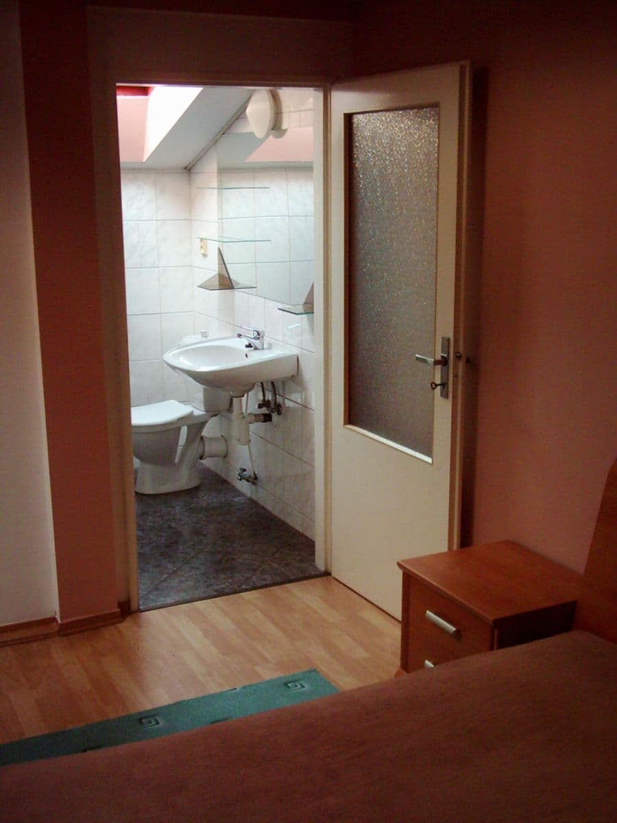 3 bedroom with open-plan kitchen flat to rent, 150 m², Koželužská, Olomouc, Olomoucký Region 3 bedroom with open-plan kitchen flat to rent, 150 m², Koželužská, Olomouc, Olomoucký Region