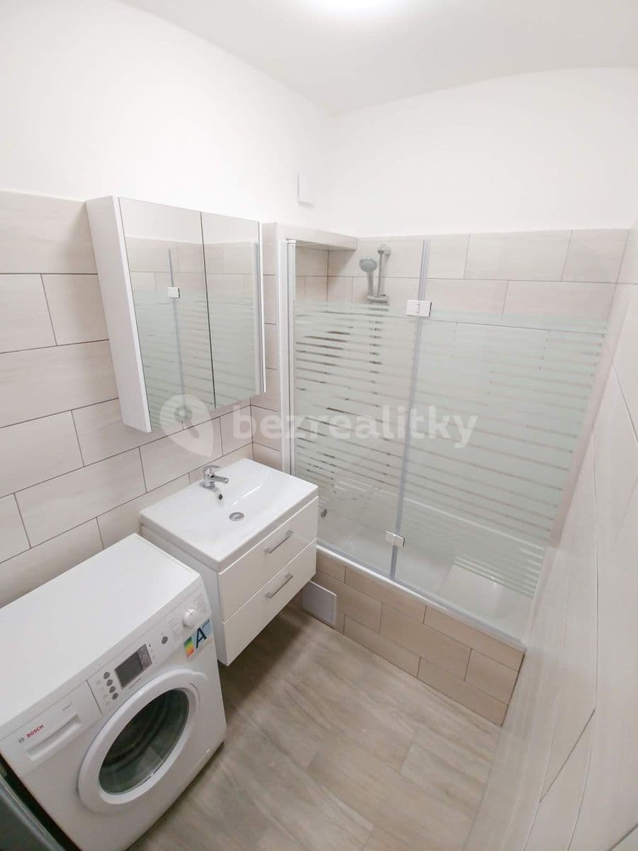 1 bedroom with open-plan kitchen flat to rent, 47 m², V Lázních, Jesenice, Středočeský Region 1 bedroom with open-plan kitchen flat to rent, 47 m², V Lázních, Jesenice, Středočeský Region