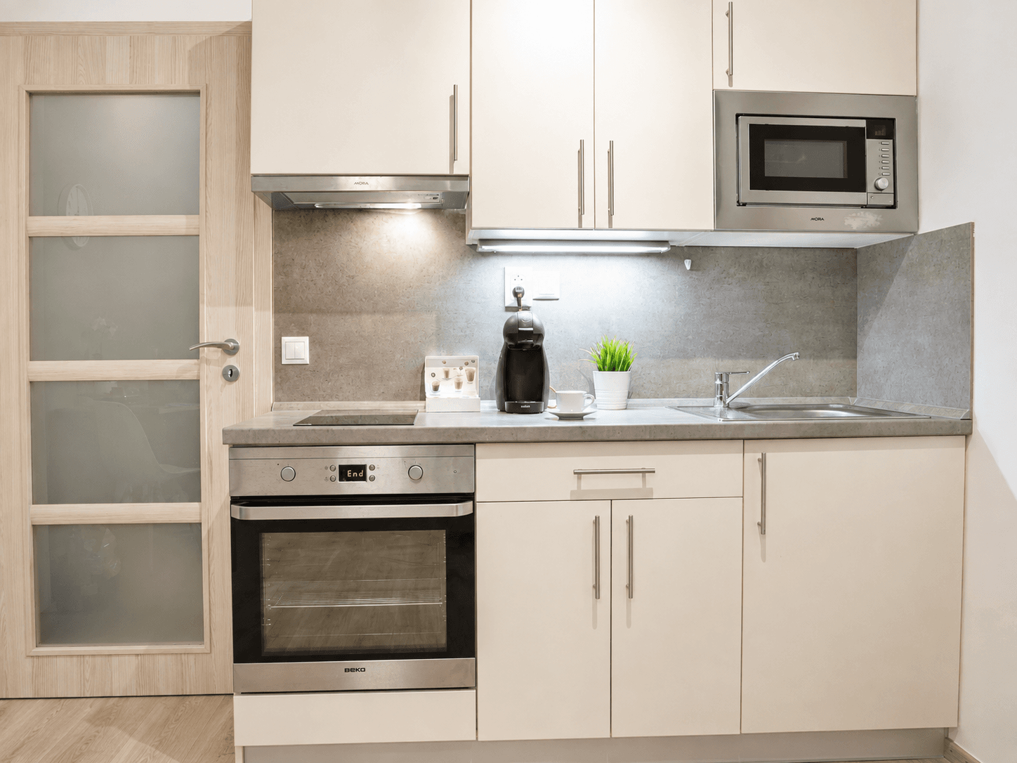 Studio flat to rent, 34 m², Freyova, Prague, Prague Studio flat to rent, 34 m², Freyova, Prague, Prague