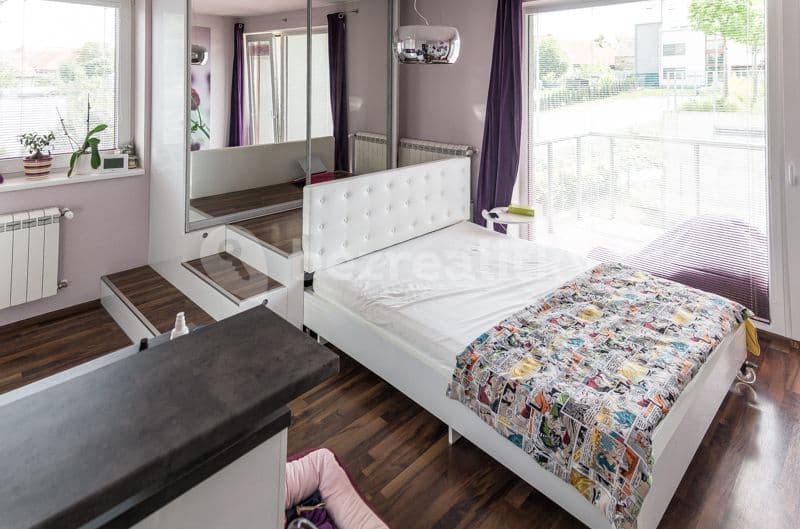 Studio flat to rent, 32 m², Kestřanská, Prague, Prague Studio flat to rent, 32 m², Kestřanská, Prague, Prague