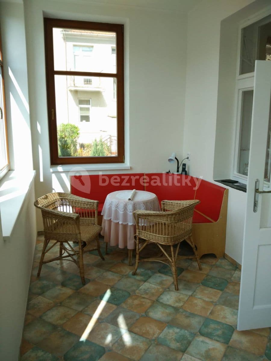 4 bedroom flat to rent, 120 m², Sadovského, Brno, Jihomoravský Region 4 bedroom flat to rent, 120 m², Sadovského, Brno, Jihomoravský Region