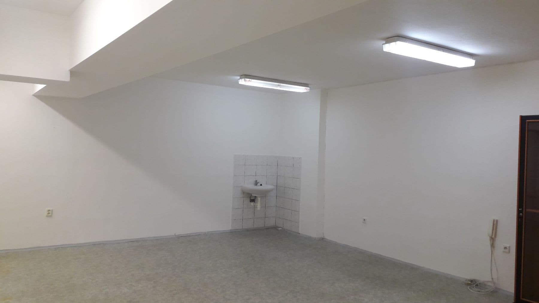 non-residential property to rent, 51 m², Janského, Olomouc, Olomoucký Region non-residential property to rent, 51 m², Janského, Olomouc, Olomoucký Region