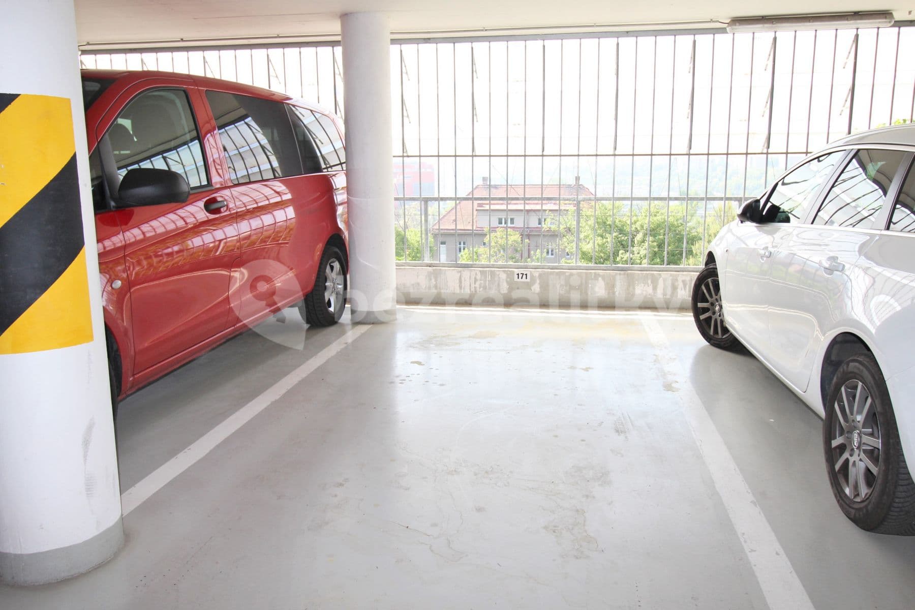 garage to rent, 14 m², V Dolině, Prague, Prague garage to rent, 14 m², V Dolině, Prague, Prague