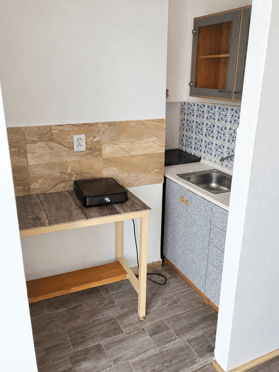Studio flat to rent, 26 m², třída SNP, Hradec Králové, Královéhradecký Region Studio flat to rent, 26 m², třída SNP, Hradec Králové, Královéhradecký Region