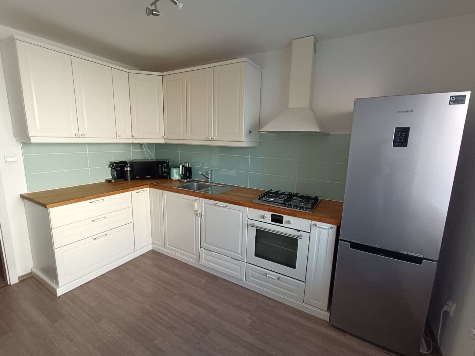 2 bedroom flat to rent, 64 m², Bolívarova, Prague, Prague 2 bedroom flat to rent, 64 m², Bolívarova, Prague, Prague