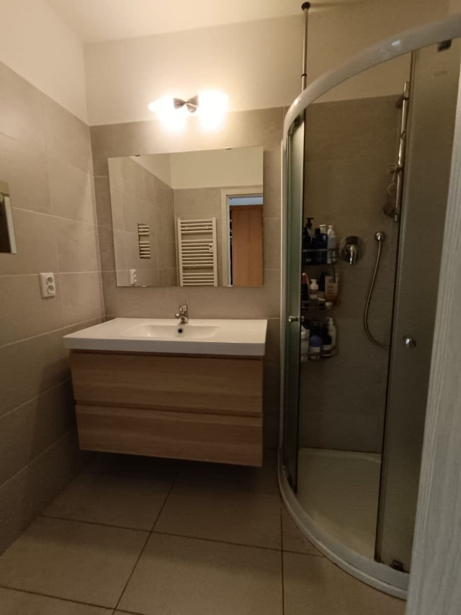 2 bedroom flat to rent, 64 m², Bolívarova, Prague, Prague 2 bedroom flat to rent, 64 m², Bolívarova, Prague, Prague