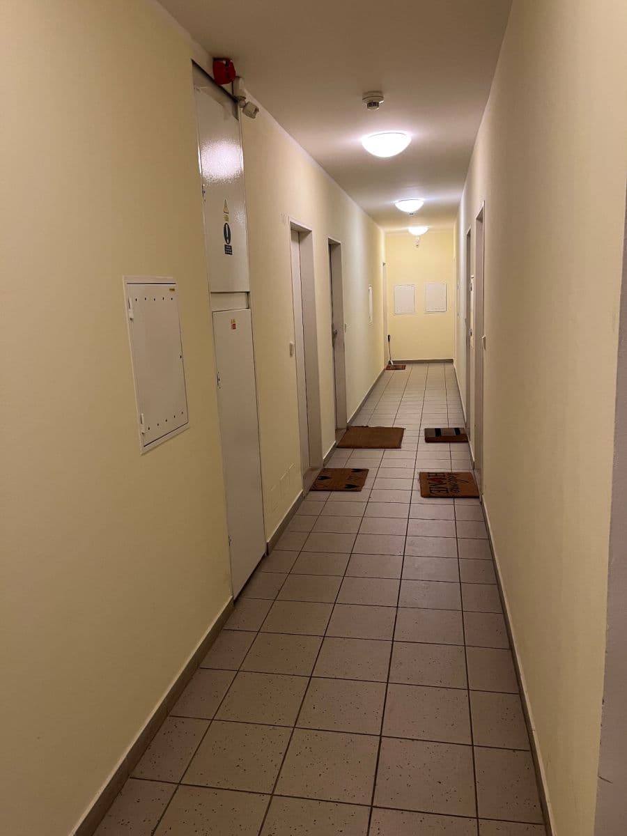 Studio flat to rent, 38 m², Lipnická, Prague, Prague Studio flat to rent, 38 m², Lipnická, Prague, Prague