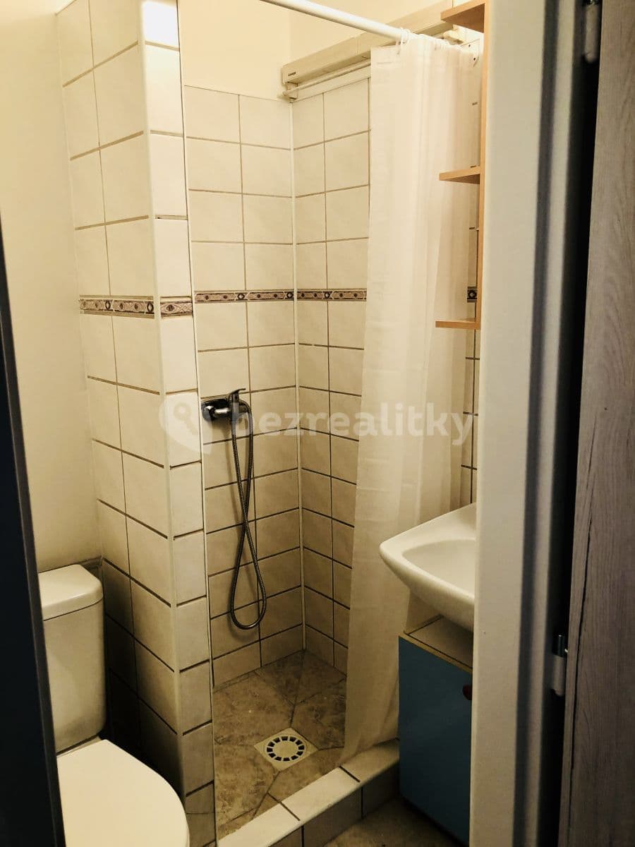 Studio flat to rent, 24 m², 17. listopadu, Ústí nad Labem, Ústecký Region Studio flat to rent, 24 m², 17. listopadu, Ústí nad Labem, Ústecký Region