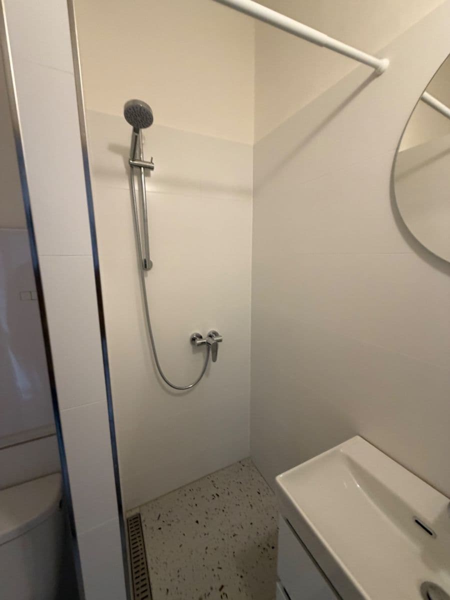 Studio flat to rent, 24 m², 17. listopadu, Ústí nad Labem, Ústecký Region Studio flat to rent, 24 m², 17. listopadu, Ústí nad Labem, Ústecký Region