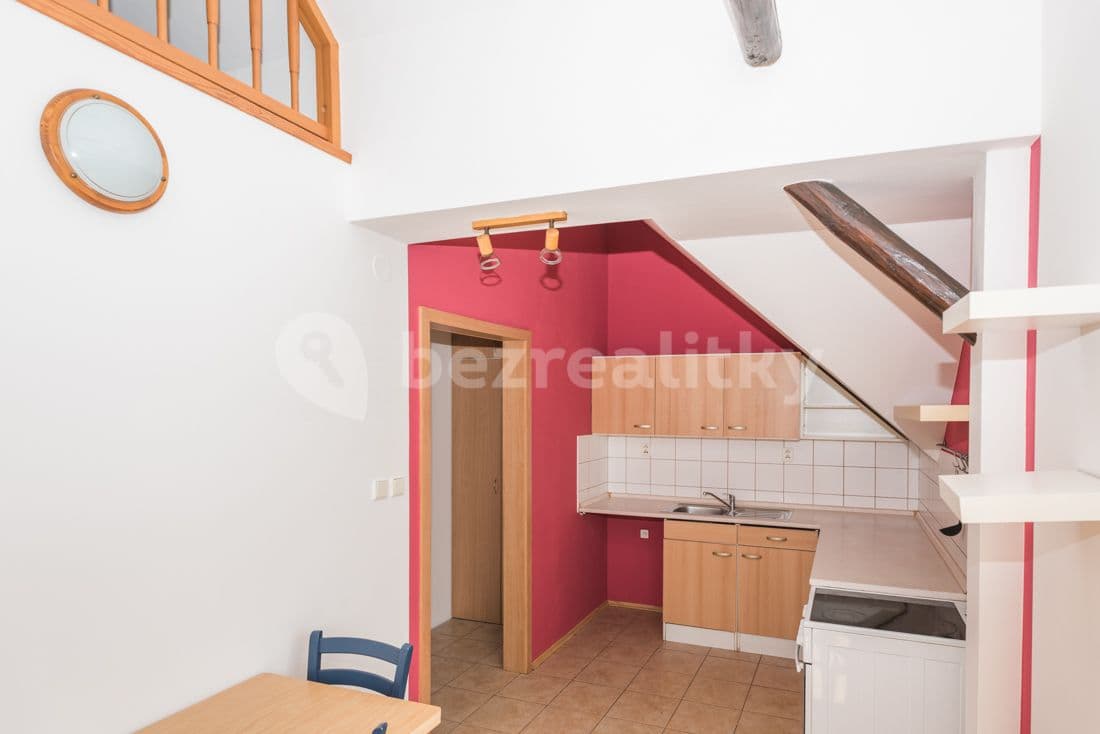Studio flat to rent, 39 m², Pardubická, Přelouč, Pardubický Region Studio flat to rent, 39 m², Pardubická, Přelouč, Pardubický Region
