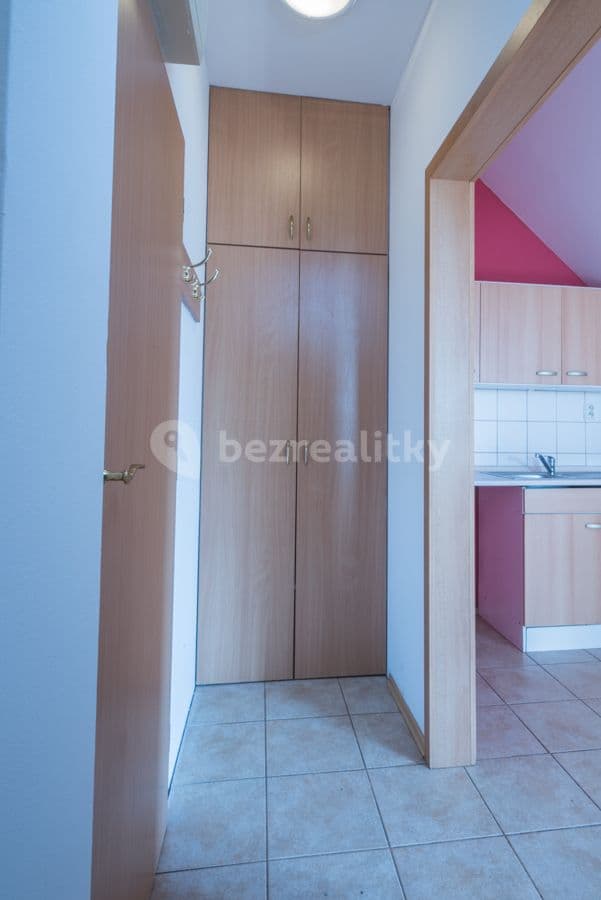 Studio flat to rent, 39 m², Pardubická, Přelouč, Pardubický Region Studio flat to rent, 39 m², Pardubická, Přelouč, Pardubický Region