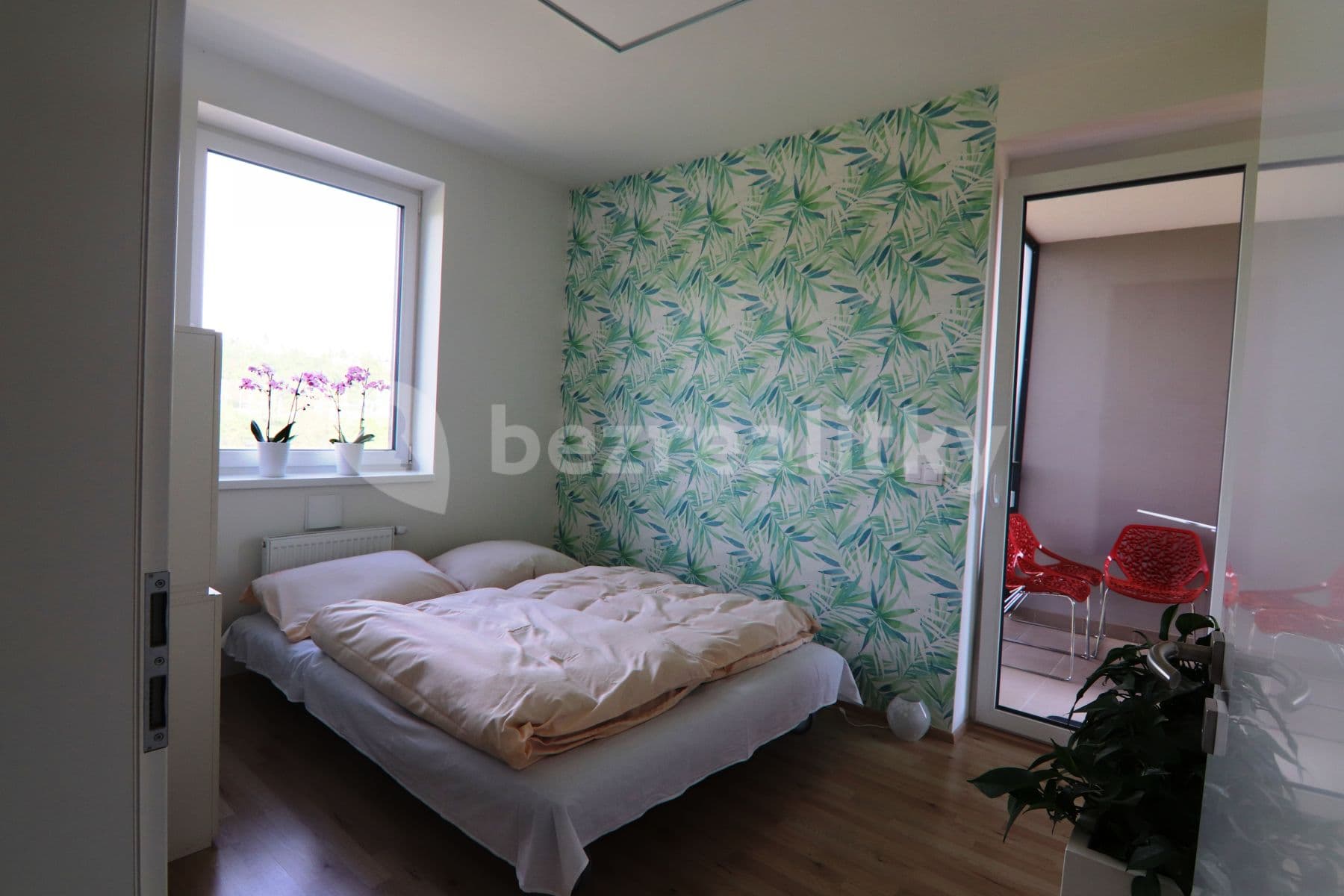 2 bedroom with open-plan kitchen flat to rent, 89 m², Šífařská, Prague, Prague