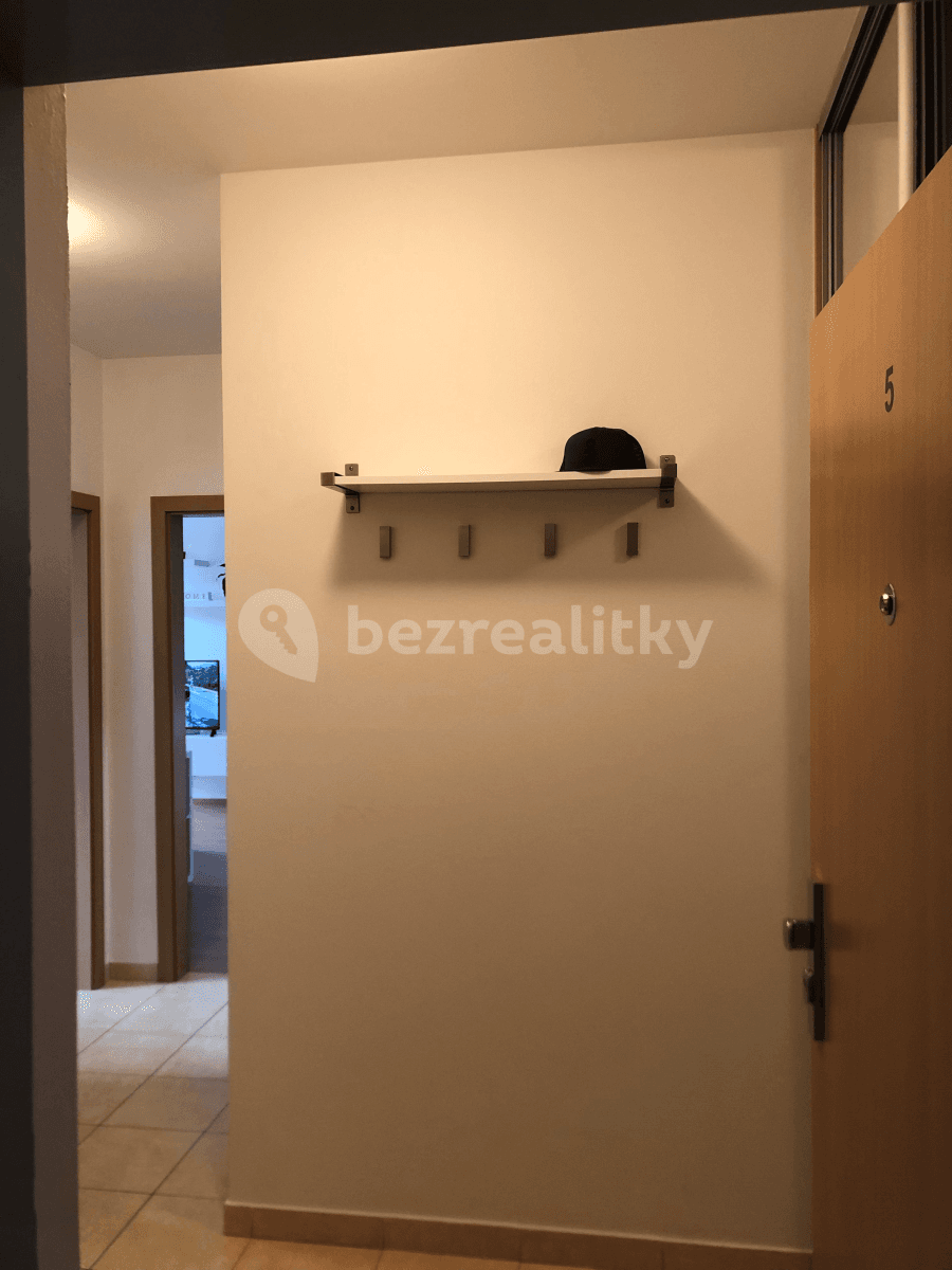 1 bedroom with open-plan kitchen flat to rent, 54 m², Lomená, Zbuzany, Středočeský Region 1 bedroom with open-plan kitchen flat to rent, 54 m², Lomená, Zbuzany, Středočeský Region