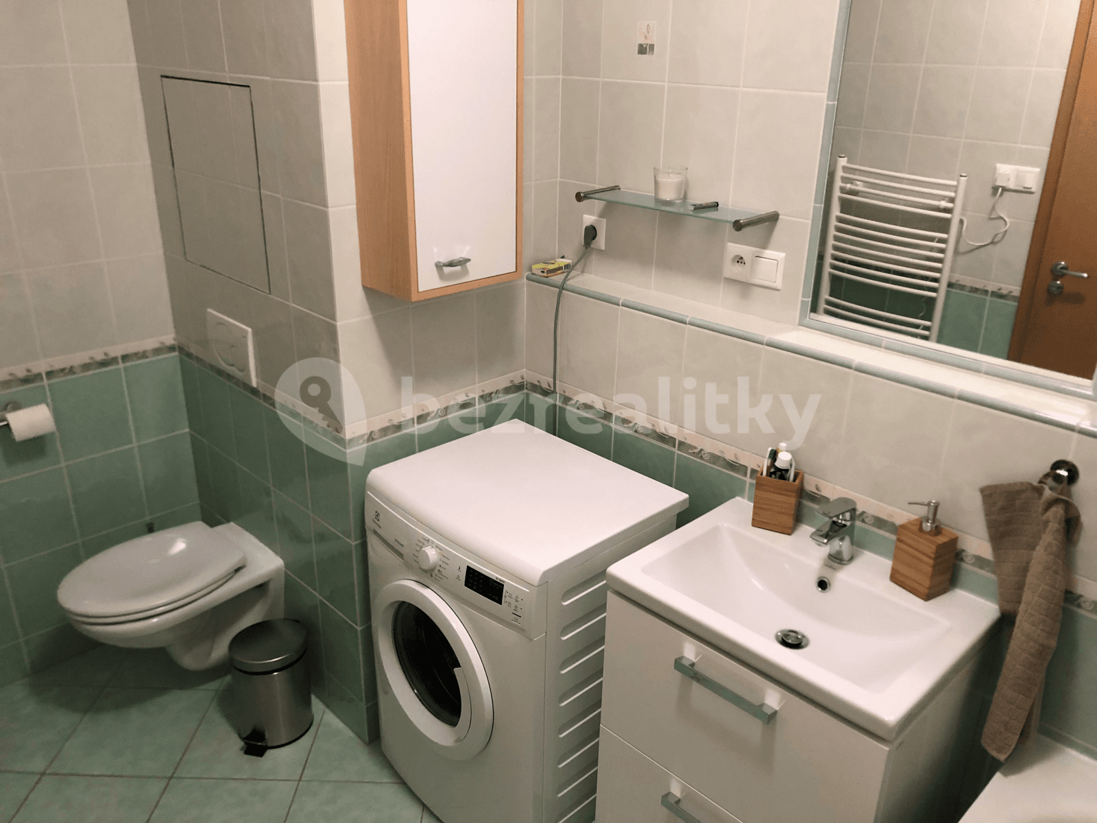 1 bedroom with open-plan kitchen flat to rent, 54 m², Lomená, Zbuzany, Středočeský Region 1 bedroom with open-plan kitchen flat to rent, 54 m², Lomená, Zbuzany, Středočeský Region