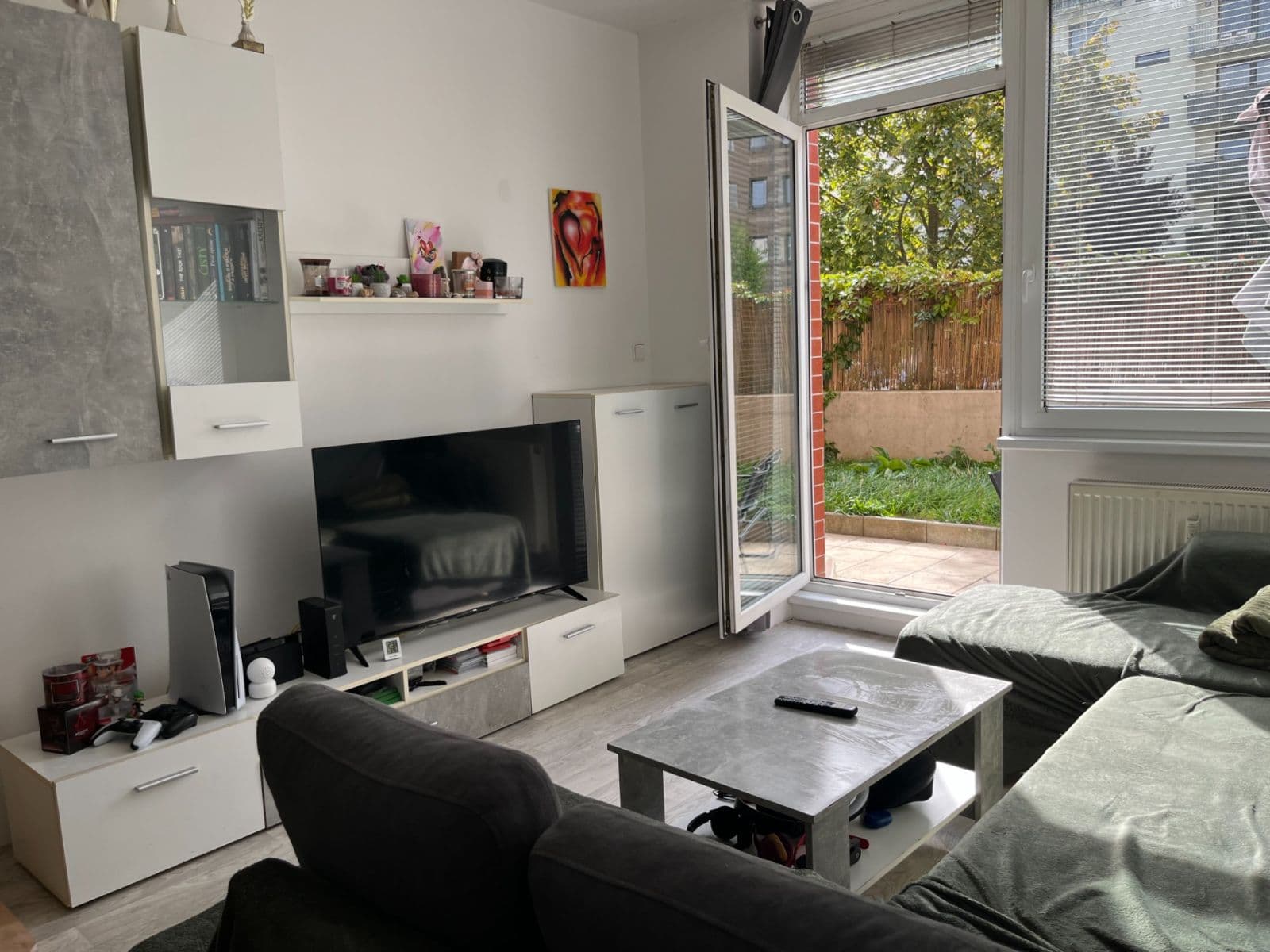 1 bedroom with open-plan kitchen flat to rent, 52 m², Voskovcova, Prague, Prague 1 bedroom with open-plan kitchen flat to rent, 52 m², Voskovcova, Prague, Prague