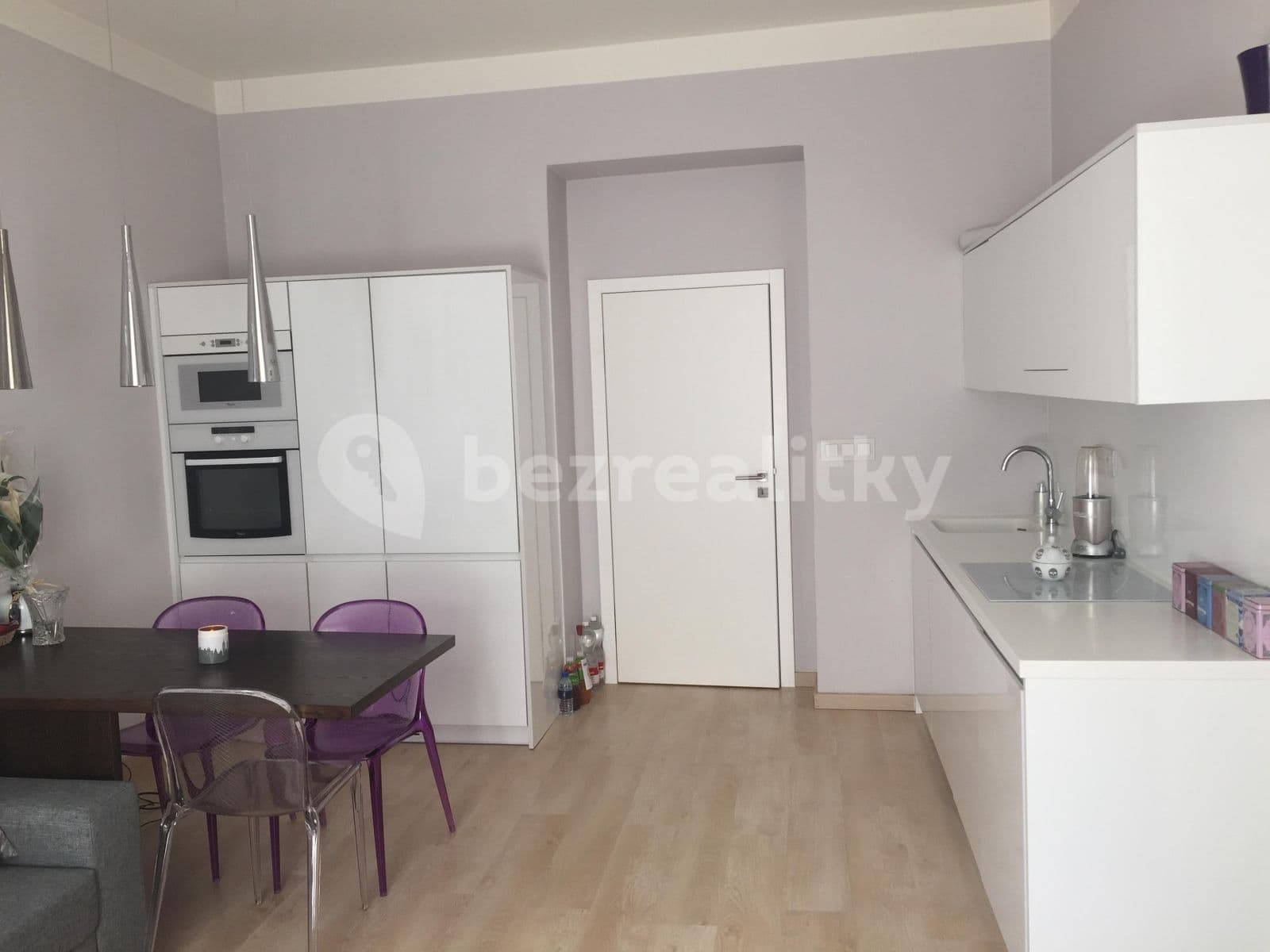 1 bedroom with open-plan kitchen flat to rent, 50 m², Táboritská, Prague, Prague 1 bedroom with open-plan kitchen flat to rent, 50 m², Táboritská, Prague, Prague