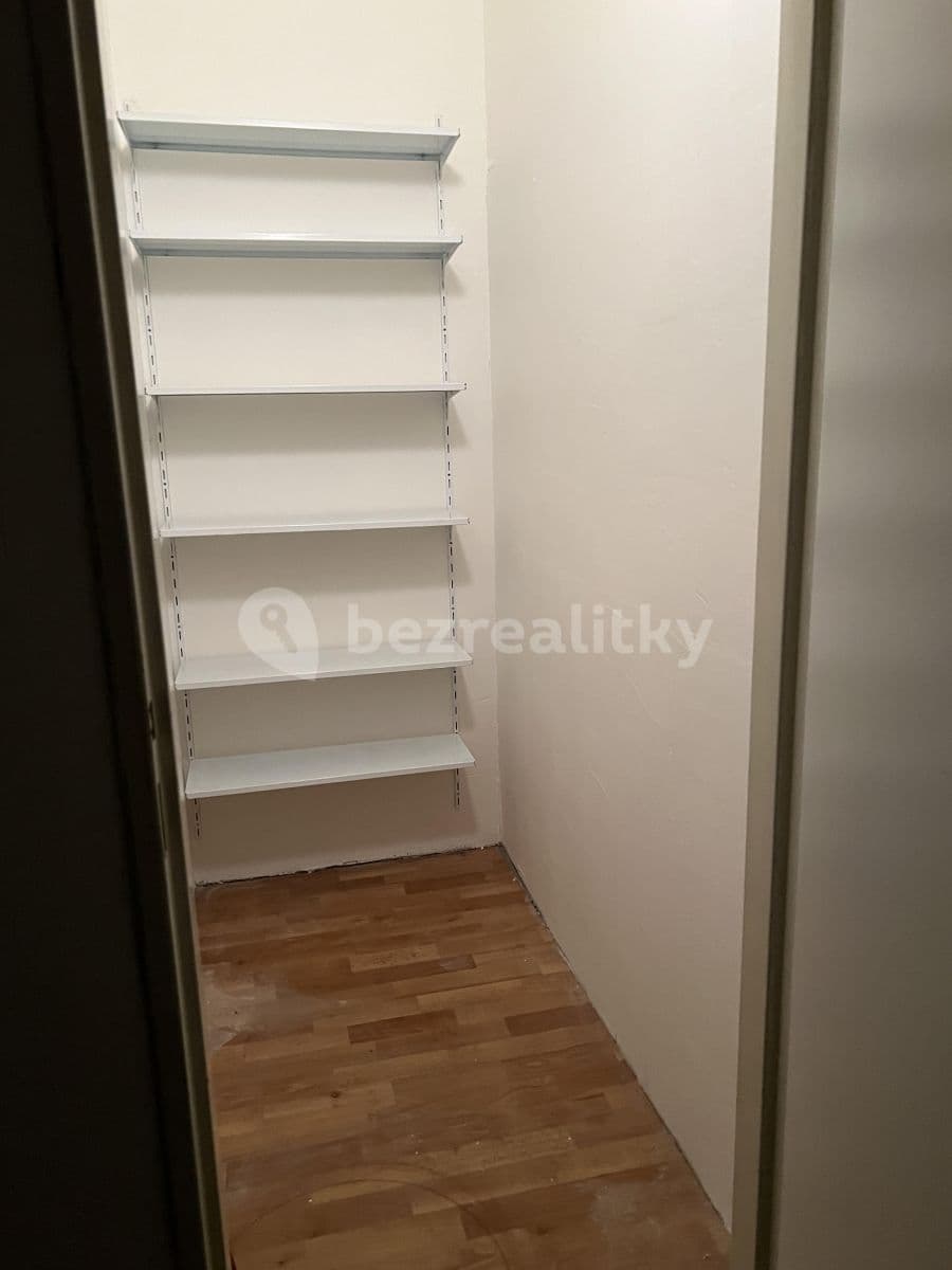 1 bedroom with open-plan kitchen flat to rent, 51 m², Pešlova, Prague, Prague 1 bedroom with open-plan kitchen flat to rent, 51 m², Pešlova, Prague, Prague