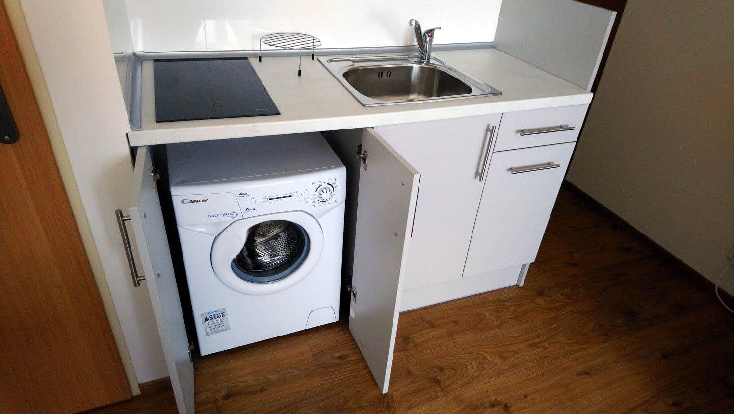 Studio flat to rent, 25 m², Na Radosti, Prague, Prague Studio flat to rent, 25 m², Na Radosti, Prague, Prague