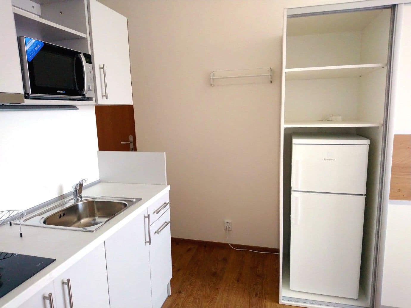 Studio flat to rent, 25 m², Na Radosti, Prague, Prague Studio flat to rent, 25 m², Na Radosti, Prague, Prague