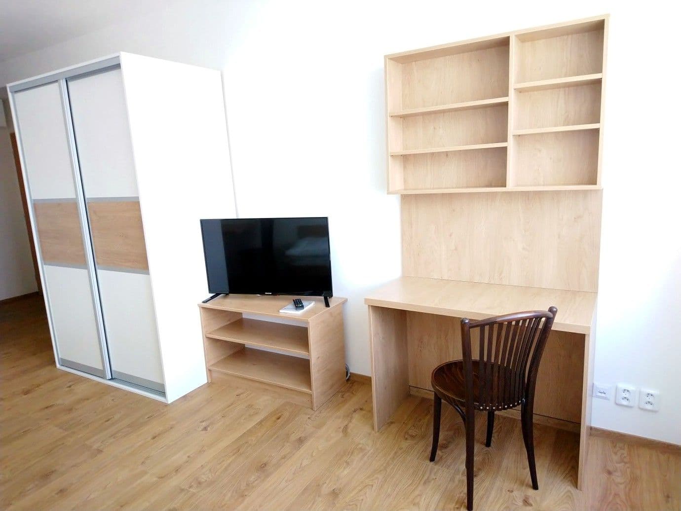 Studio flat to rent, 25 m², Na Radosti, Prague, Prague Studio flat to rent, 25 m², Na Radosti, Prague, Prague