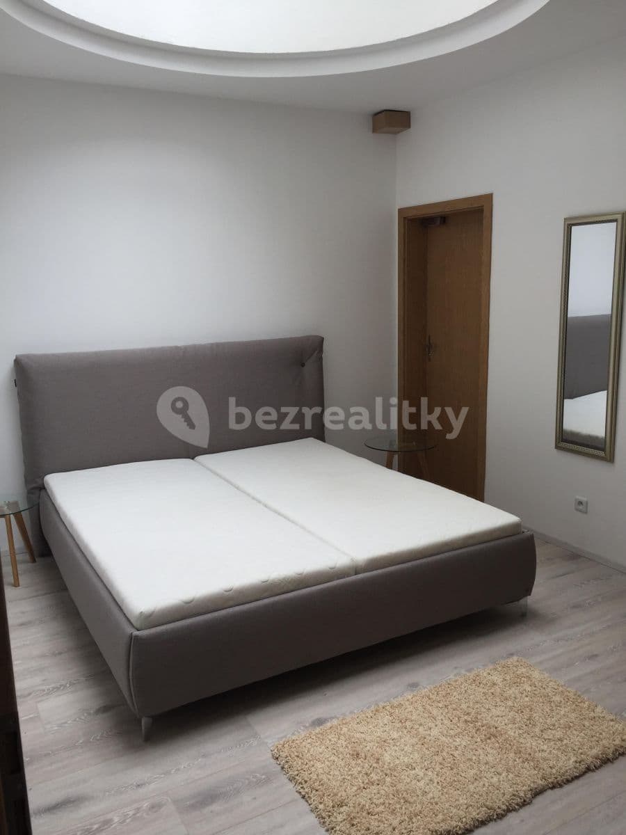 2 bedroom with open-plan kitchen flat to rent, 94 m², Pod dvorem, Prague, Prague 2 bedroom with open-plan kitchen flat to rent, 94 m², Pod dvorem, Prague, Prague