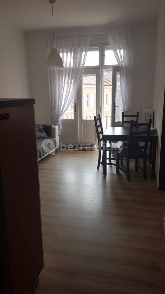 1 bedroom with open-plan kitchen flat to rent, 43 m², Holečkova, Prague, Prague 1 bedroom with open-plan kitchen flat to rent, 43 m², Holečkova, Prague, Prague