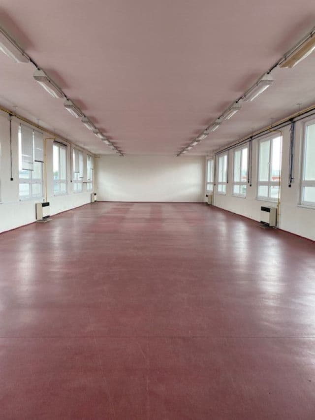 non-residential property to rent, 299 m², Hlinská, České Budějovice, Jihočeský Region non-residential property to rent, 299 m², Hlinská, České Budějovice, Jihočeský Region