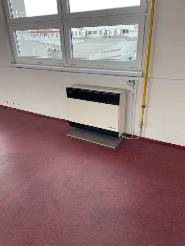 non-residential property to rent, 299 m², Hlinská, České Budějovice, Jihočeský Region non-residential property to rent, 299 m², Hlinská, České Budějovice, Jihočeský Region