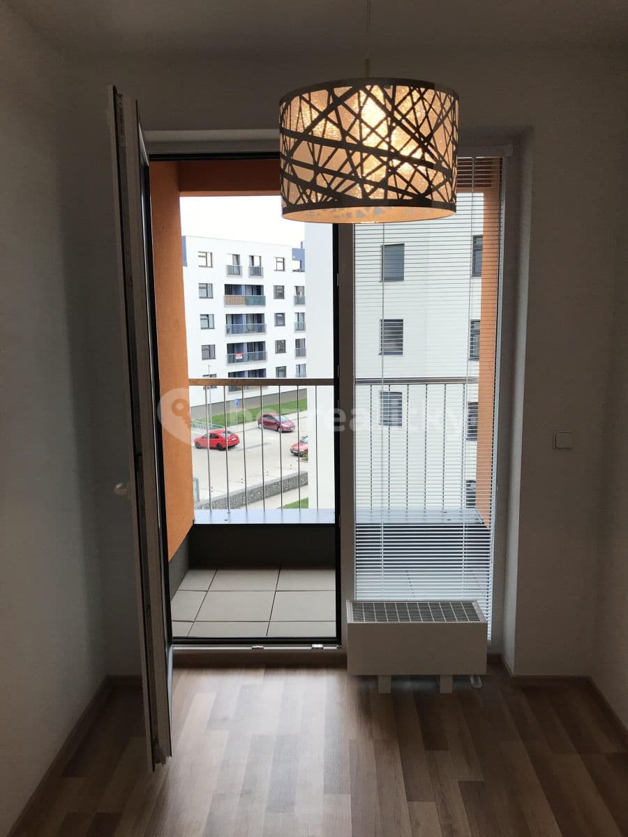 1 bedroom with open-plan kitchen flat to rent, 39 m², Ke Kříži, Prague, Prague 1 bedroom with open-plan kitchen flat to rent, 39 m², Ke Kříži, Prague, Prague