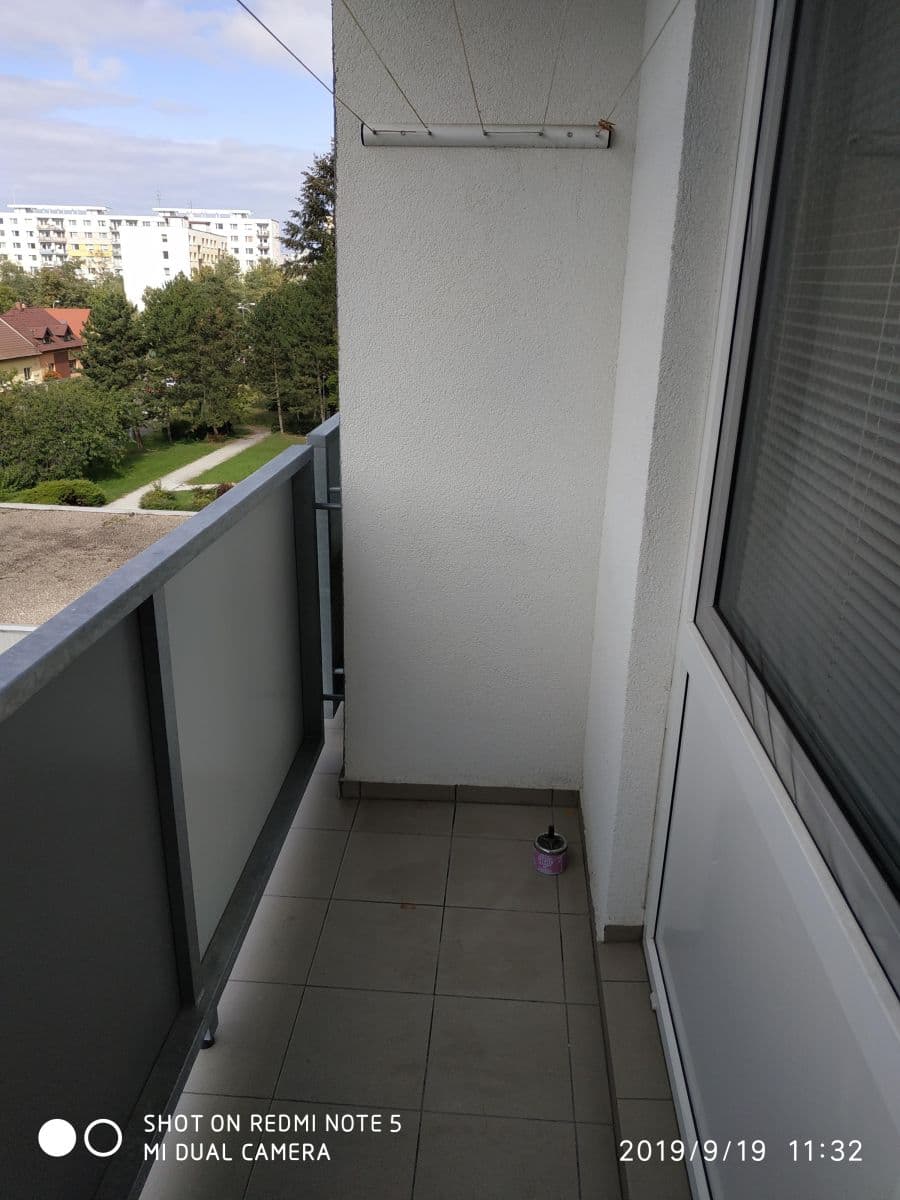 Studio flat to rent, 36 m², Brožíkova, Hradec Králové, Královéhradecký Region Studio flat to rent, 36 m², Brožíkova, Hradec Králové, Královéhradecký Region