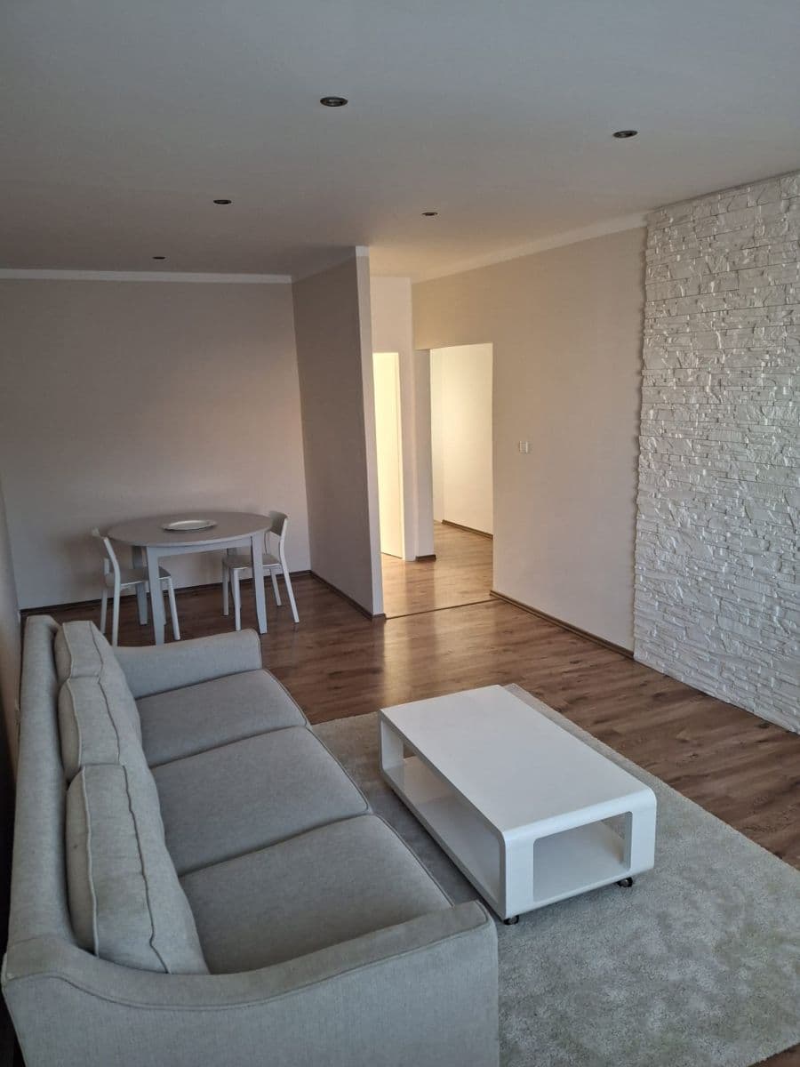 2 bedroom flat to rent, 59 m², Petra Křičky, Ostrava, Moravskoslezský Region 2 bedroom flat to rent, 59 m², Petra Křičky, Ostrava, Moravskoslezský Region