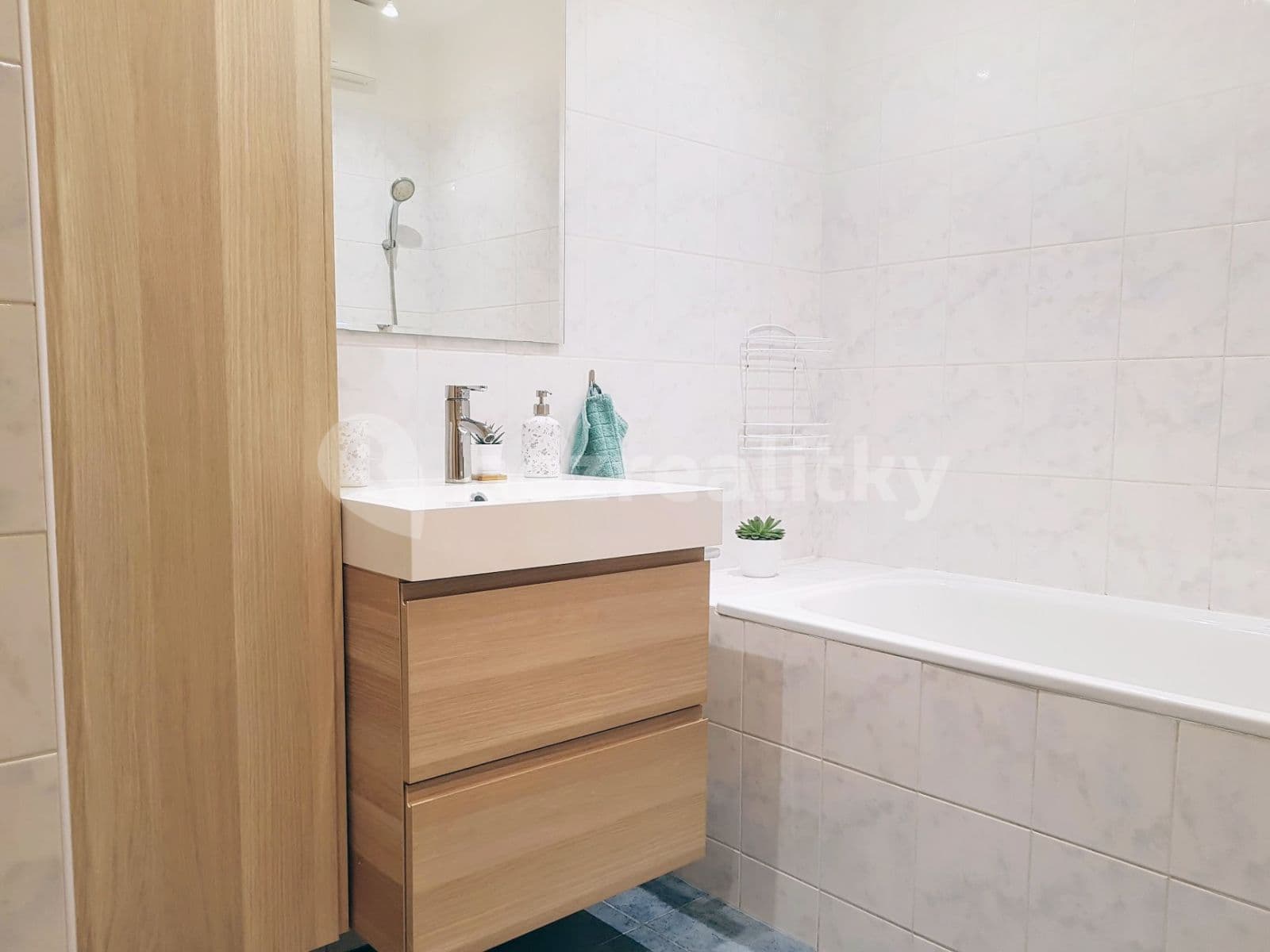 1 bedroom with open-plan kitchen flat to rent, 61 m², Štěpařská, Prague, Prague 1 bedroom with open-plan kitchen flat to rent, 61 m², Štěpařská, Prague, Prague