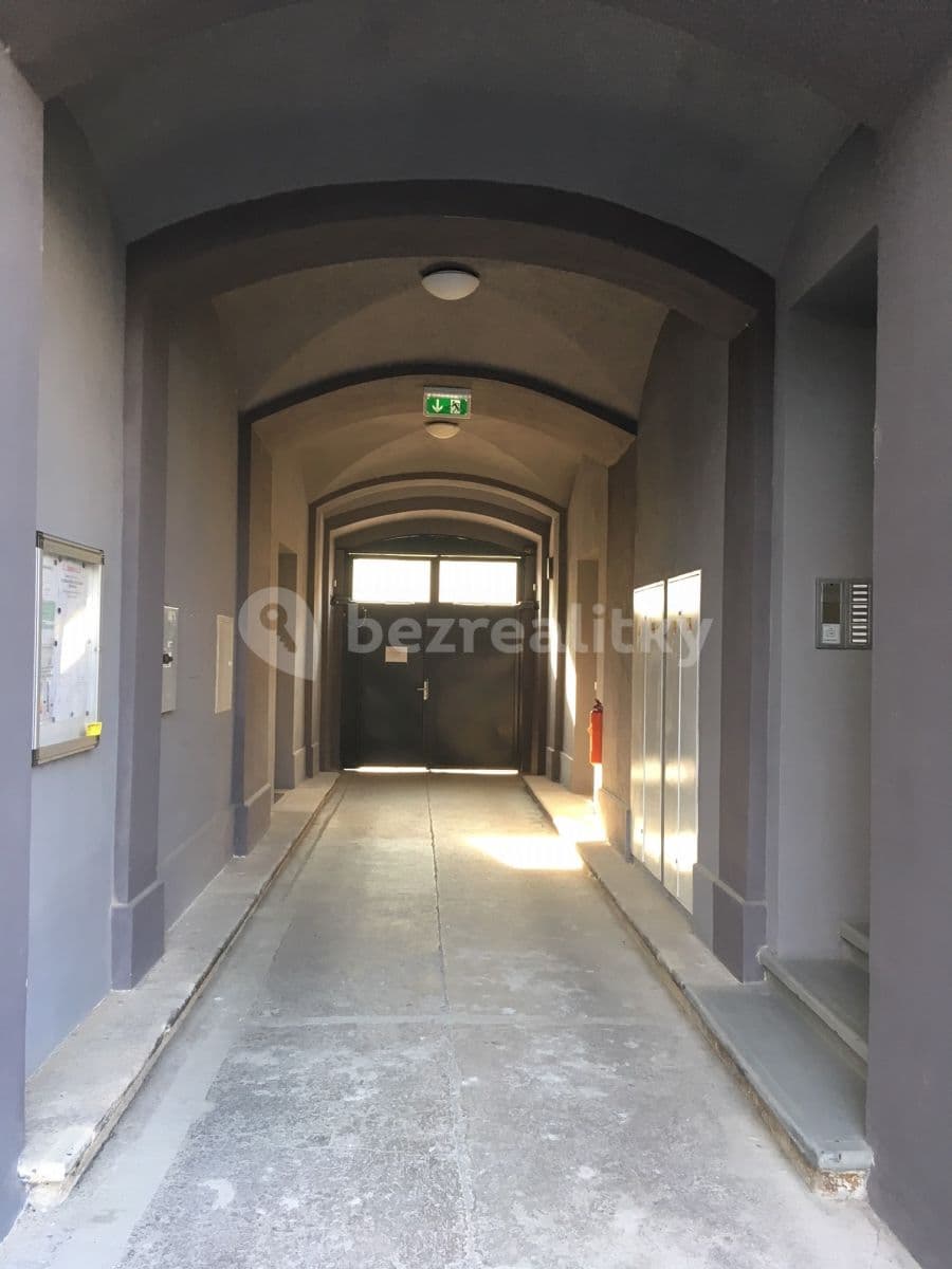 garage to rent, 13 m², Zenklova, Prague, Prague garage to rent, 13 m², Zenklova, Prague, Prague