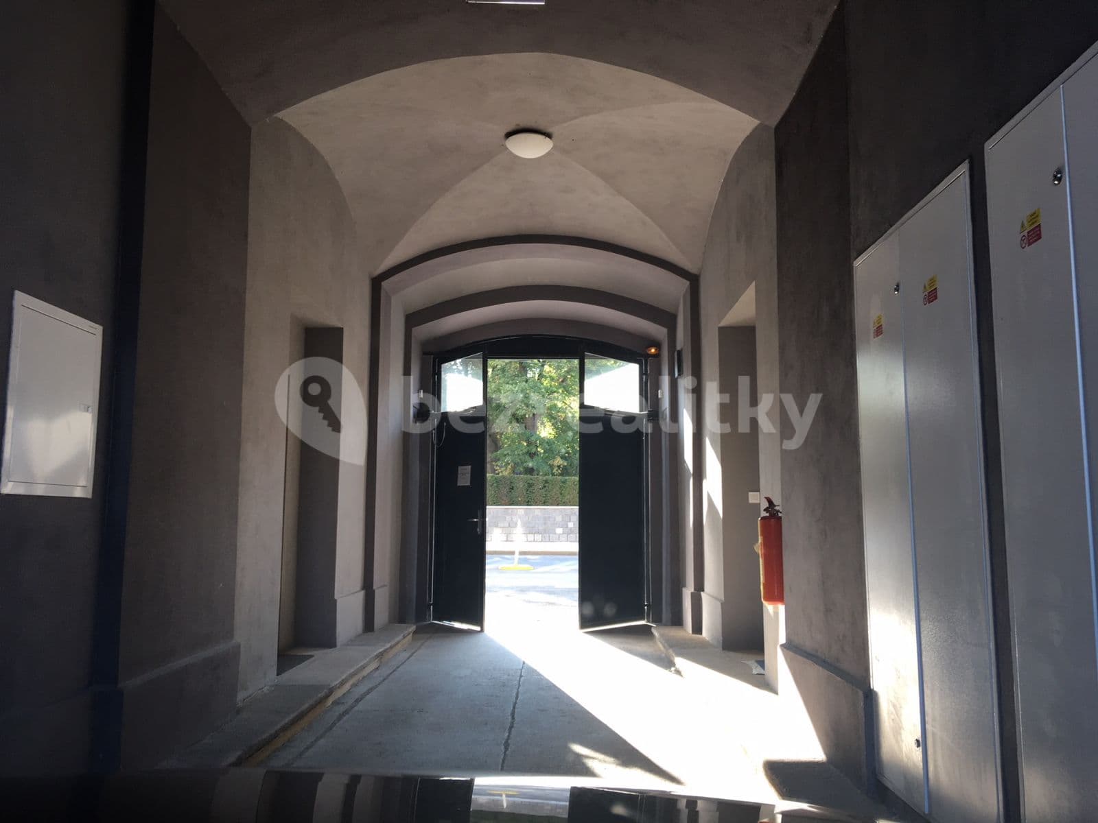 garage to rent, 13 m², Zenklova, Prague, Prague garage to rent, 13 m², Zenklova, Prague, Prague