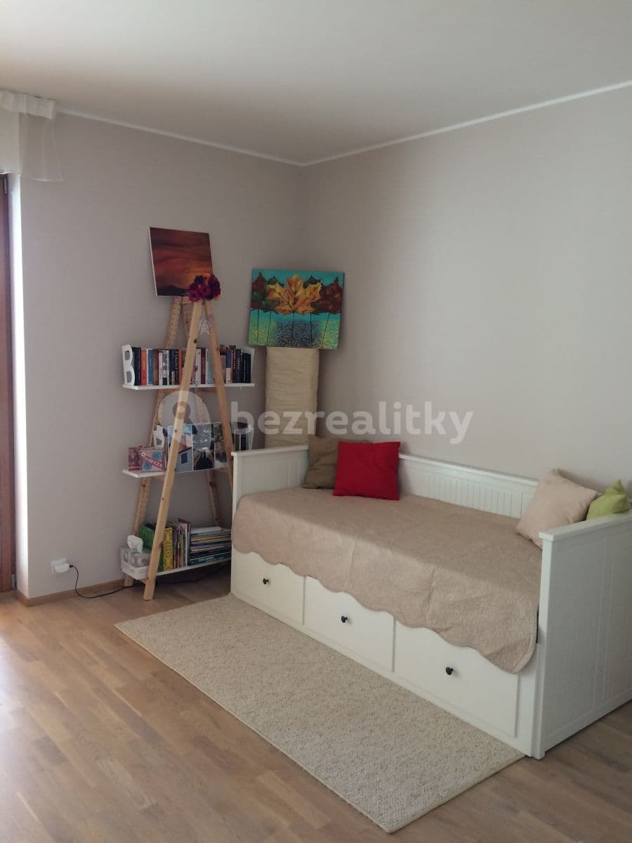 Studio flat to rent, 34 m², Plzeňská, Prague, Prague Studio flat to rent, 34 m², Plzeňská, Prague, Prague