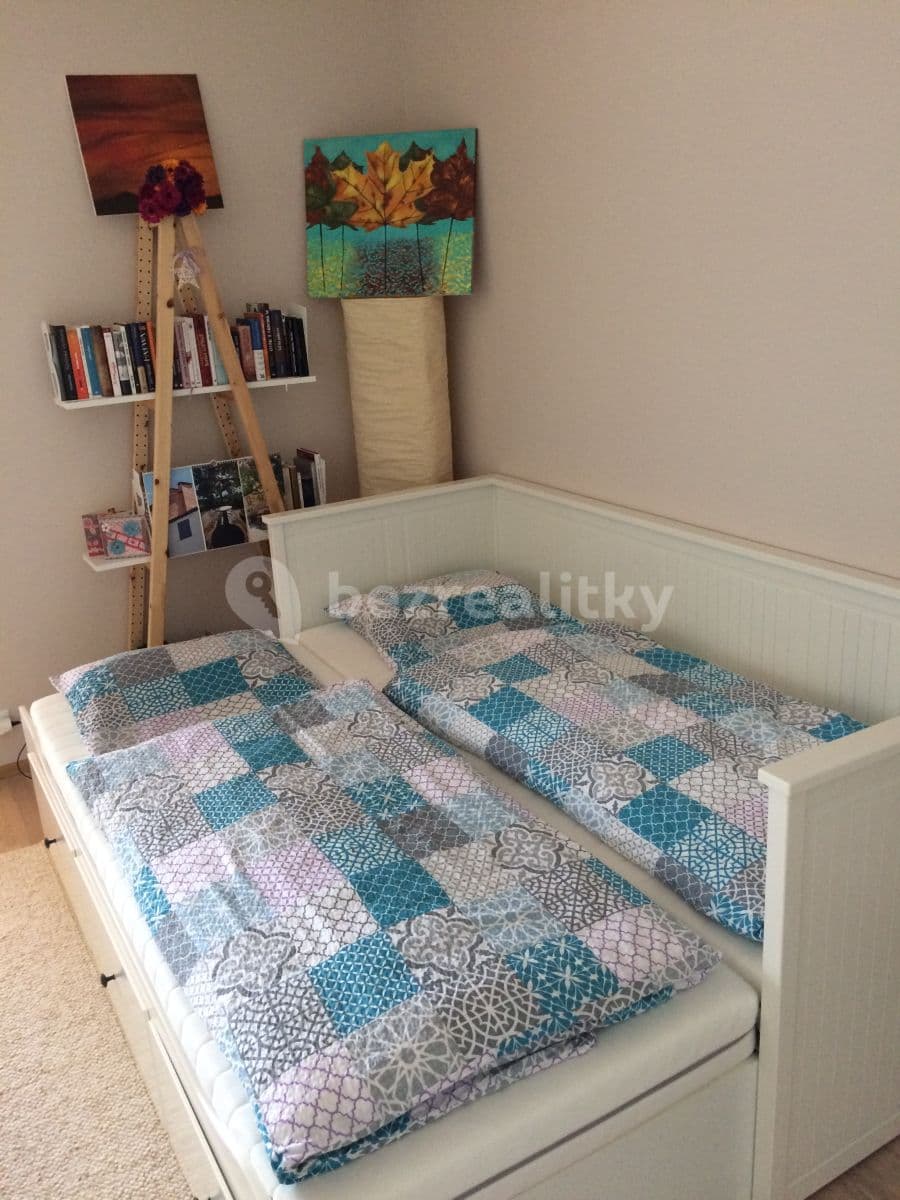 Studio flat to rent, 34 m², Plzeňská, Prague, Prague Studio flat to rent, 34 m², Plzeňská, Prague, Prague