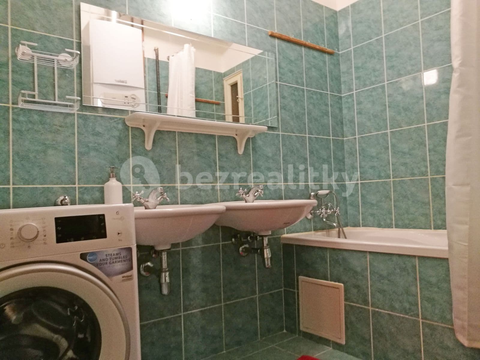 2 bedroom with open-plan kitchen flat to rent, 114 m², Moskevská, Prague, Prague 2 bedroom with open-plan kitchen flat to rent, 114 m², Moskevská, Prague, Prague