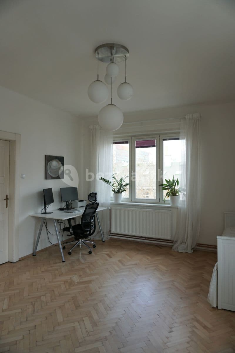 2 bedroom with open-plan kitchen flat to rent, 114 m², Moskevská, Prague, Prague 2 bedroom with open-plan kitchen flat to rent, 114 m², Moskevská, Prague, Prague