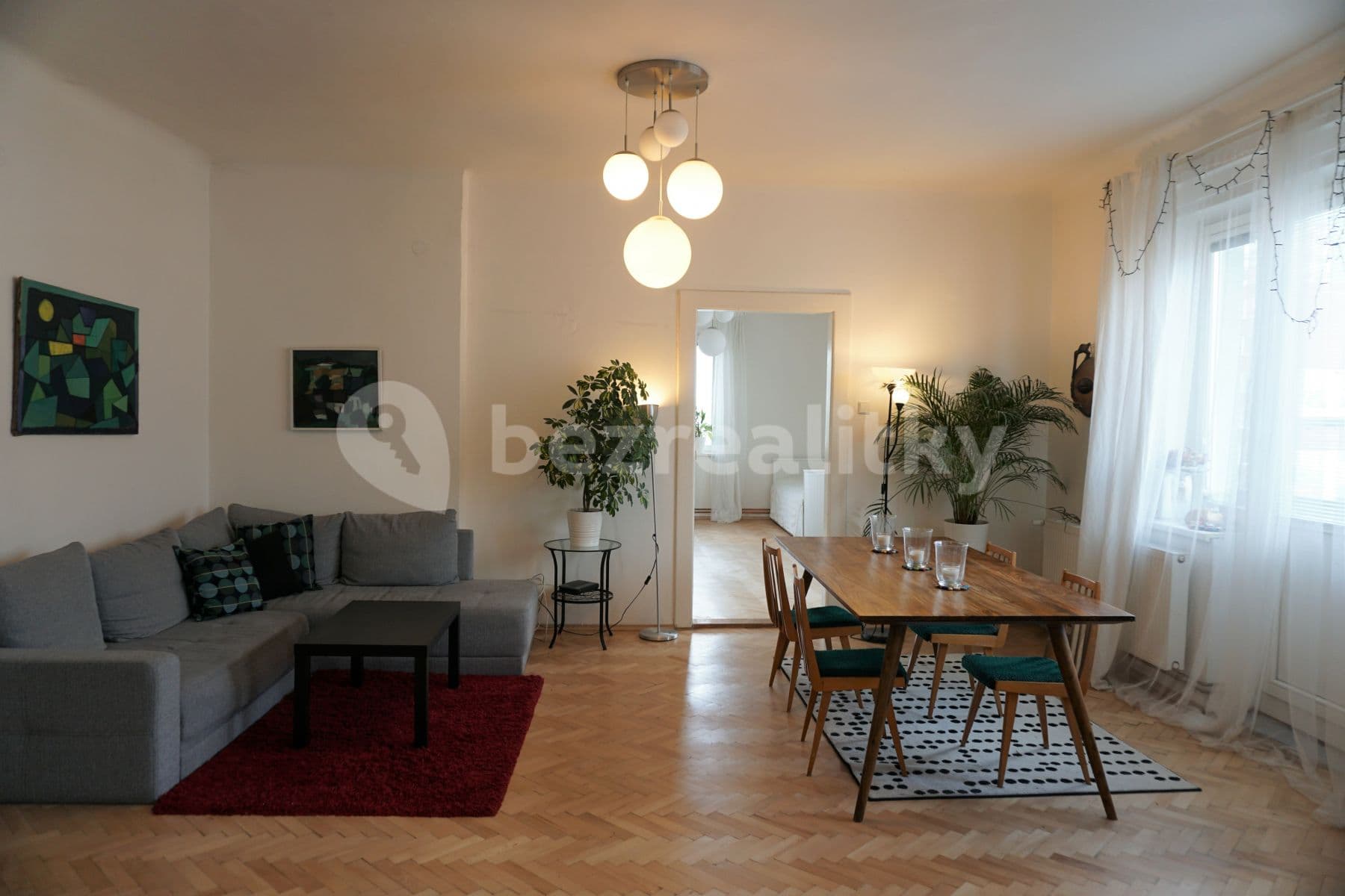 2 bedroom with open-plan kitchen flat to rent, 114 m², Moskevská, Prague, Prague 2 bedroom with open-plan kitchen flat to rent, 114 m², Moskevská, Prague, Prague