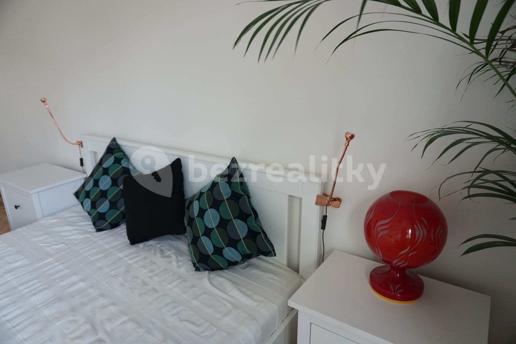 2 bedroom with open-plan kitchen flat to rent, 114 m², Moskevská, Prague, Prague 2 bedroom with open-plan kitchen flat to rent, 114 m², Moskevská, Prague, Prague