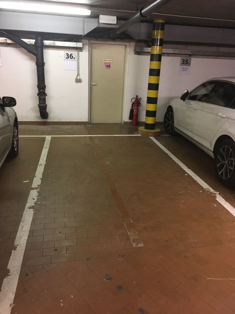 garage to rent, 8 m², Uruguayská, Prague, Prague garage to rent, 8 m², Uruguayská, Prague, Prague