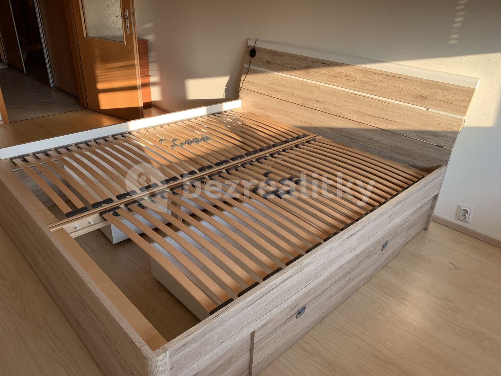 1 bedroom with open-plan kitchen flat to rent, 72 m², Petržílkova, Prague, Prague 1 bedroom with open-plan kitchen flat to rent, 72 m², Petržílkova, Prague, Prague