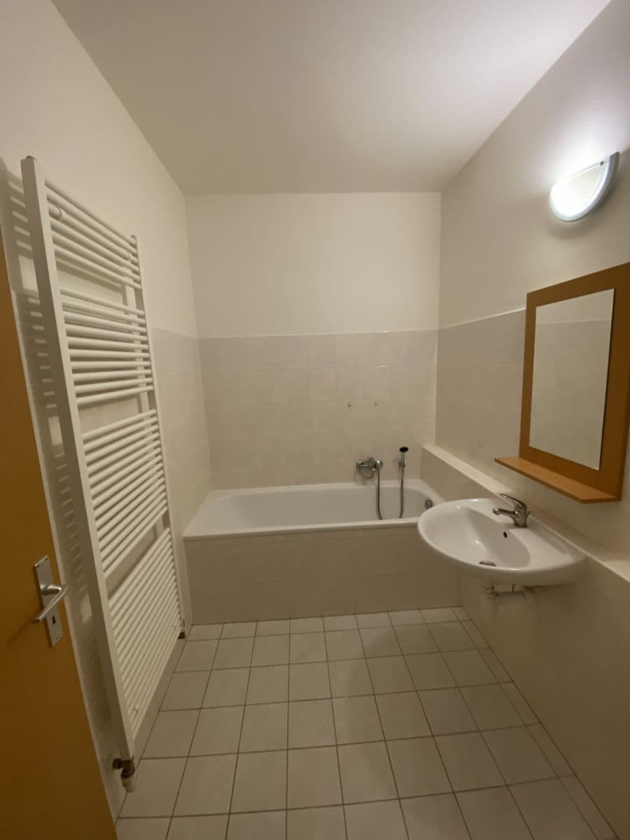 1 bedroom with open-plan kitchen flat to rent, 67 m², Na Tabulovém vrchu, Olomouc, Olomoucký Region 1 bedroom with open-plan kitchen flat to rent, 67 m², Na Tabulovém vrchu, Olomouc, Olomoucký Region