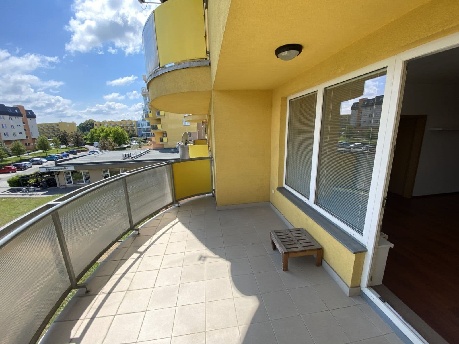 1 bedroom with open-plan kitchen flat to rent, 67 m², Na Tabulovém vrchu, Olomouc, Olomoucký Region 1 bedroom with open-plan kitchen flat to rent, 67 m², Na Tabulovém vrchu, Olomouc, Olomoucký Region